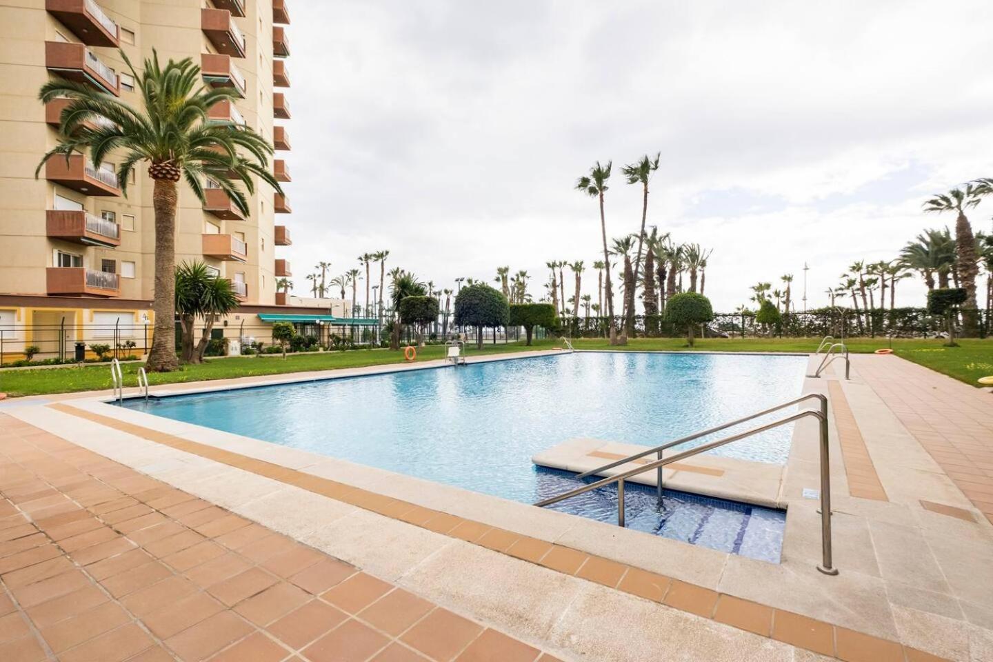 Gondolas 1ª Linea Playa Almuñécar Екстериор снимка